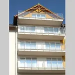 Czarna Gora Sienna Stubai 18 아파트 *