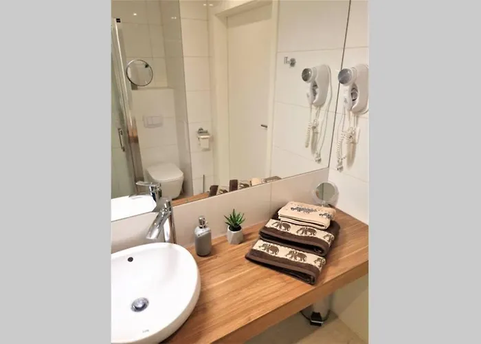 Czarna Gora Sienna Stubai 18 * Biala Woda