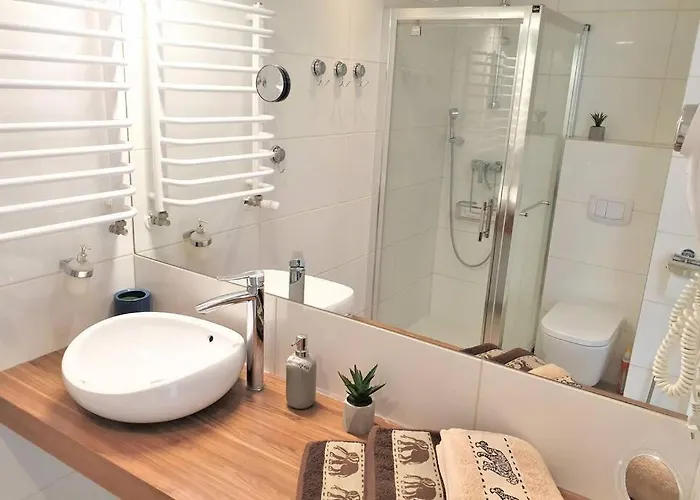 Czarna Gora Sienna Stubai 18